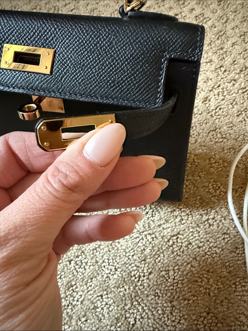Black Leather Top-Handle Women's Bag with Gold-Tone Hardware. Mini bag - Picture 6 of 7